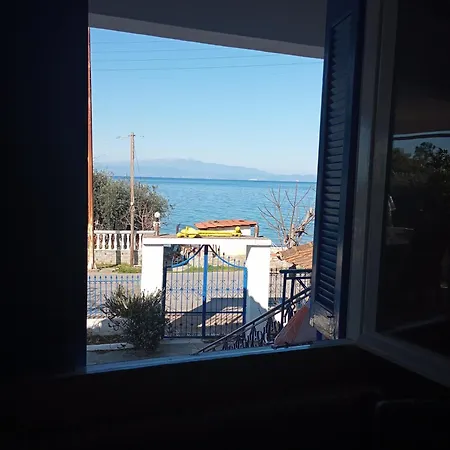 Leon Mare * Σκάλα Καλλιράχης